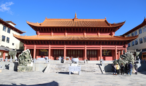 昆明青龙艺术陵园