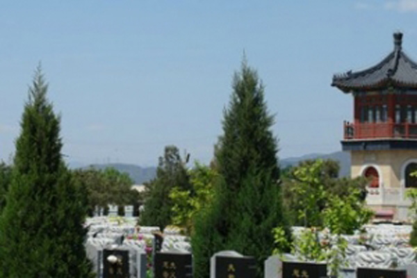 北京八宝山人民公墓