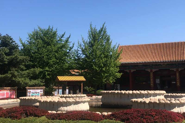 北京万佛华侨陵园