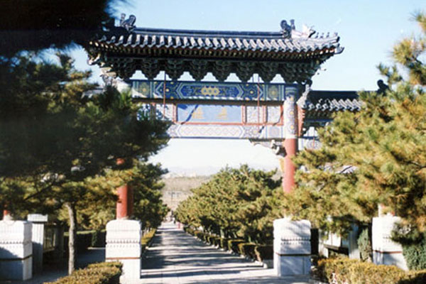 北京八宝山人民公墓