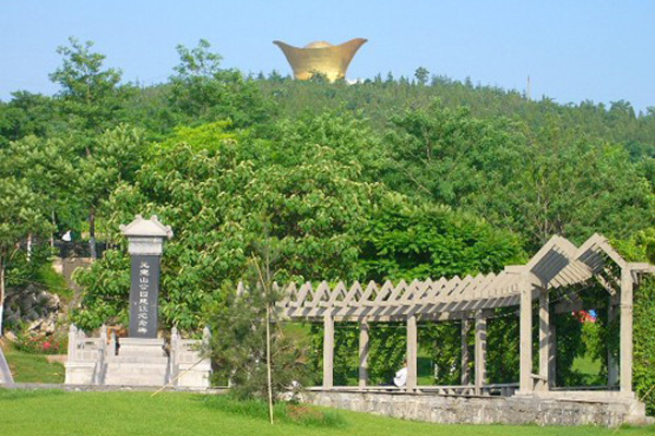 铁岭元宝山墓园