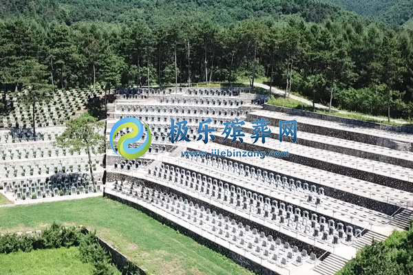 北京陵园殡葬习俗：下葬时遮阳伞和遮阳布的使用规范